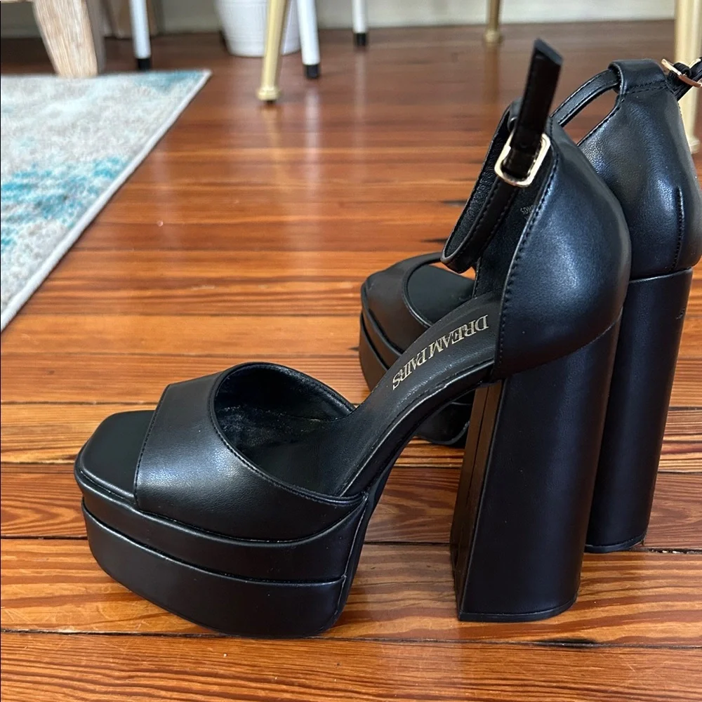 Dream pairs black platform heels